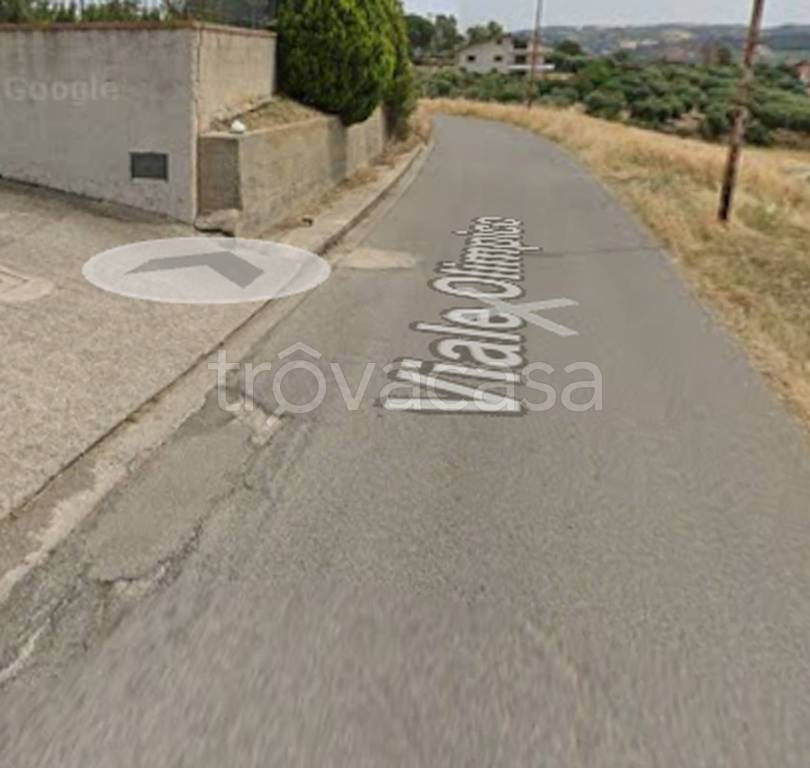 locale commerciale in vendita a Roggiano Gravina