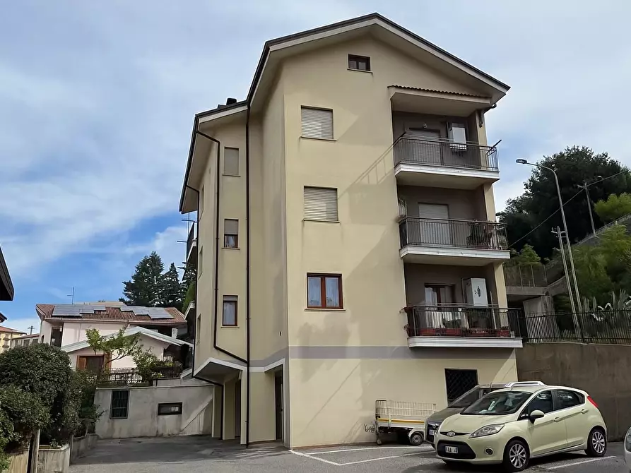 casa indipendente in vendita a Rogliano