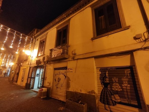 casa indipendente in vendita a Rogliano