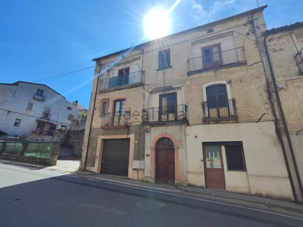 appartamento in vendita a Rogliano