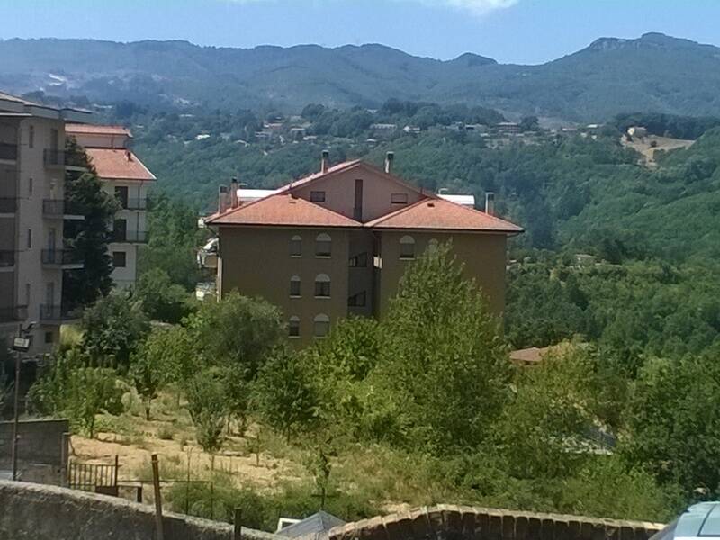 terreno edificabile in vendita a Rogliano in zona Manche