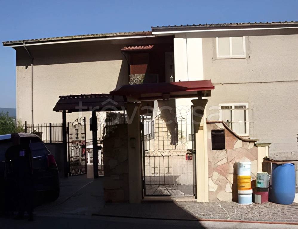 appartamento in vendita a Rogliano in zona Manche