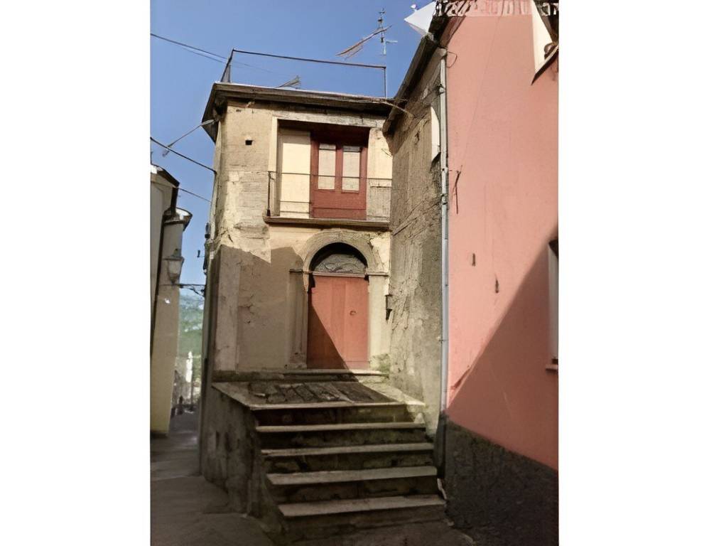 appartamento in vendita a Rogliano in zona Manche