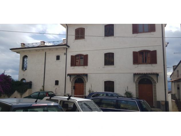 casa indipendente in vendita a Rose