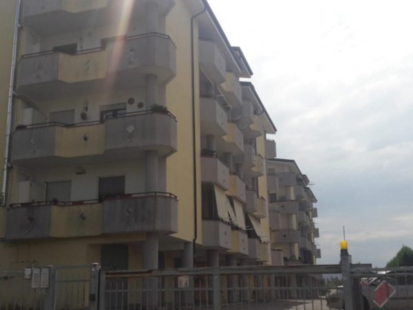 appartamento in vendita a Rose