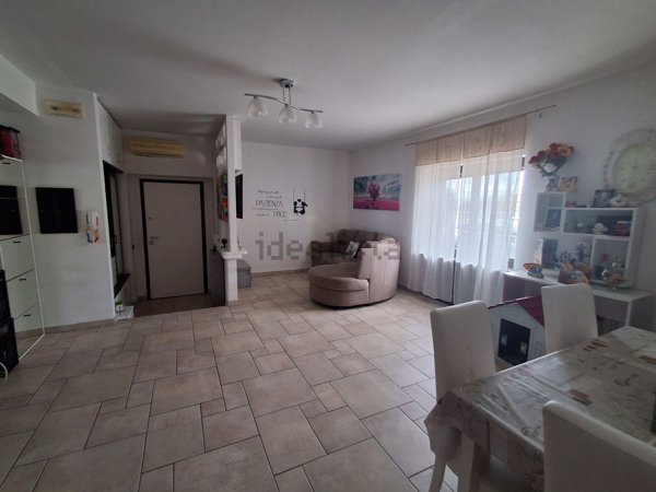 pentavano in vendita a Rose