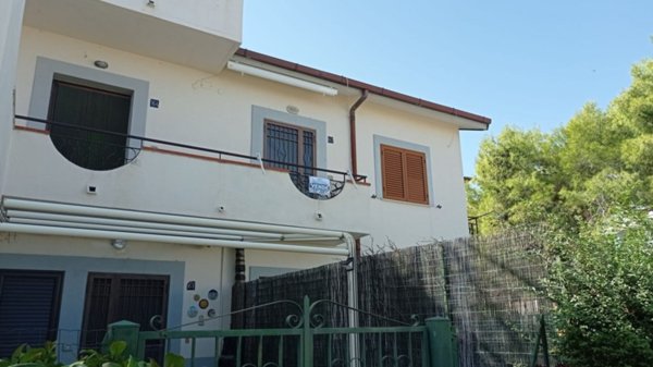 appartamento in vendita a Roseto Capo Spulico