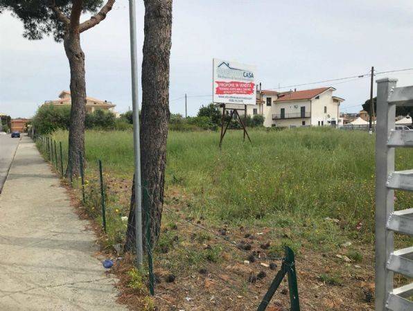 terreno agricolo in vendita a Roseto Capo Spulico in zona Borgata Marina