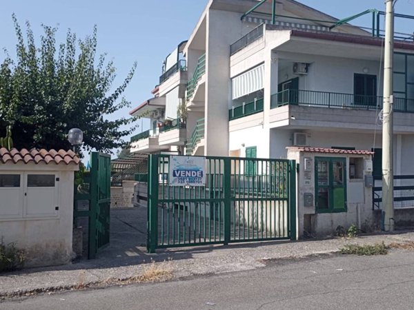 appartamento in vendita a Roseto Capo Spulico in zona Borgata Marina