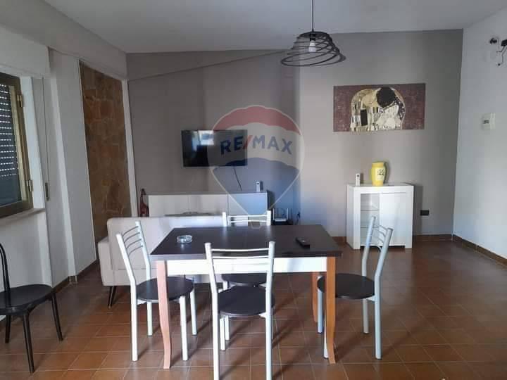appartamento in vendita a Roseto Capo Spulico in zona Il Castello