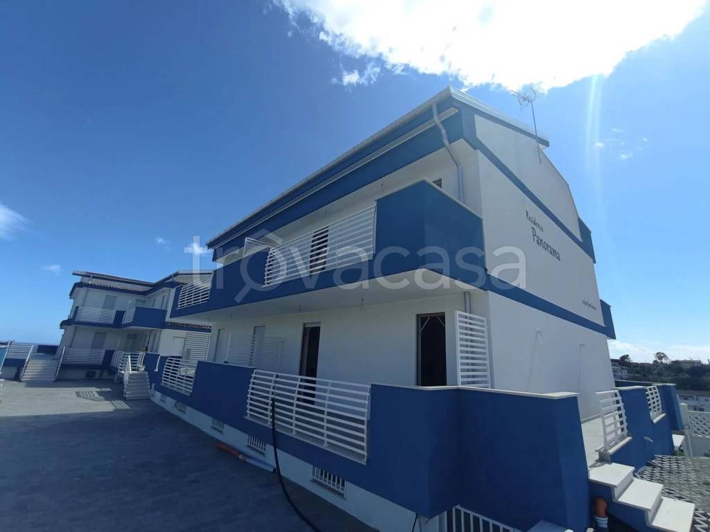 appartamento in vendita a Roseto Capo Spulico in zona Il Castello