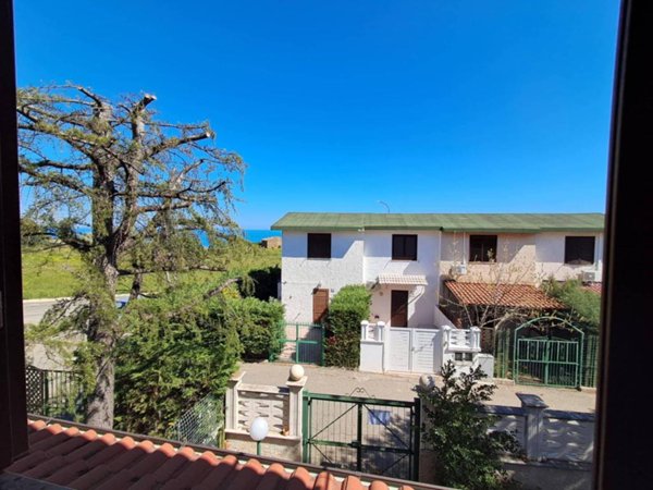 appartamento in vendita a Roseto Capo Spulico in zona Il Castello