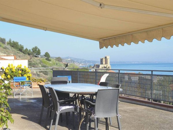 appartamento in vendita a Roseto Capo Spulico in zona Il Castello