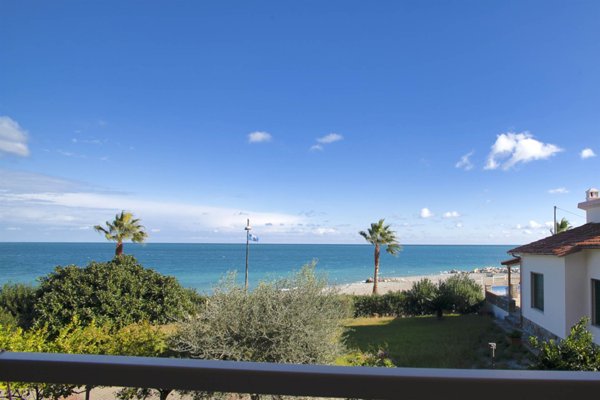 appartamento in vendita a Roseto Capo Spulico