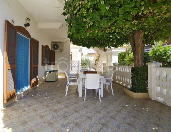 appartamento in vendita a Roseto Capo Spulico
