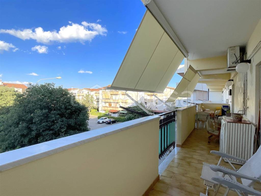 appartamento in vendita a Roseto Capo Spulico
