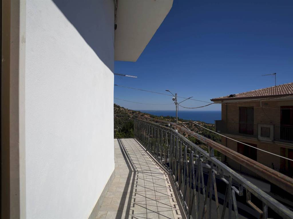 casa indipendente in vendita a Roseto Capo Spulico