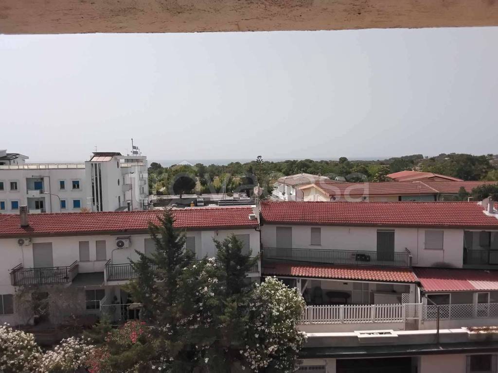 appartamento in vendita a Roseto Capo Spulico in zona Borgata Marina