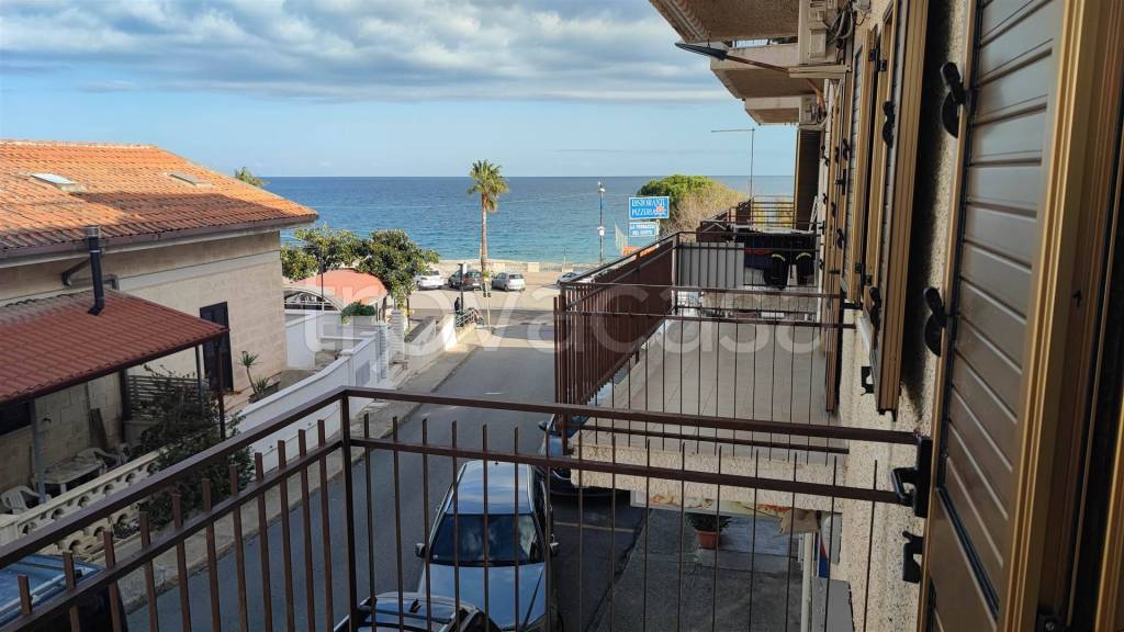 appartamento in vendita a Roseto Capo Spulico