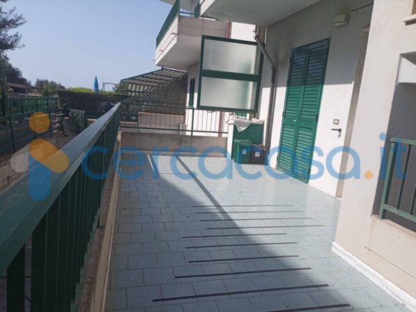 appartamento in vendita a Roseto Capo Spulico