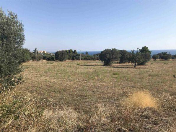 terreno agricolo in vendita a Roseto Capo Spulico in zona Borgata Marina