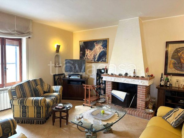 casa indipendente in vendita a Roseto Capo Spulico