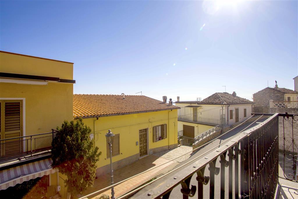 casa indipendente in vendita a Roseto Capo Spulico