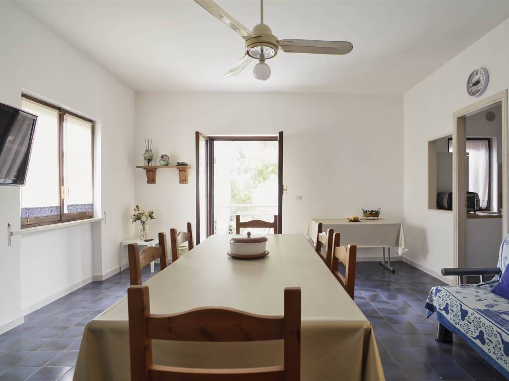 appartamento in vendita a Roseto Capo Spulico in zona Borgata Marina