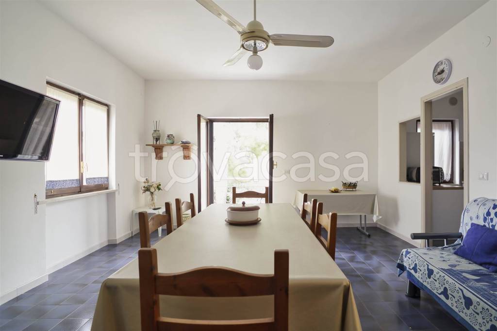 appartamento in vendita a Roseto Capo Spulico