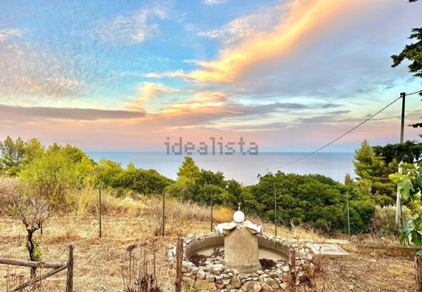 casa indipendente in vendita a Roseto Capo Spulico
