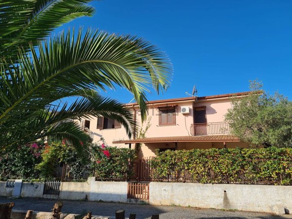 appartamento in vendita a Roseto Capo Spulico in zona Il Castello