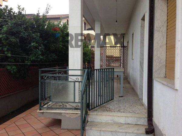 appartamento in vendita a Roseto Capo Spulico in zona Il Castello