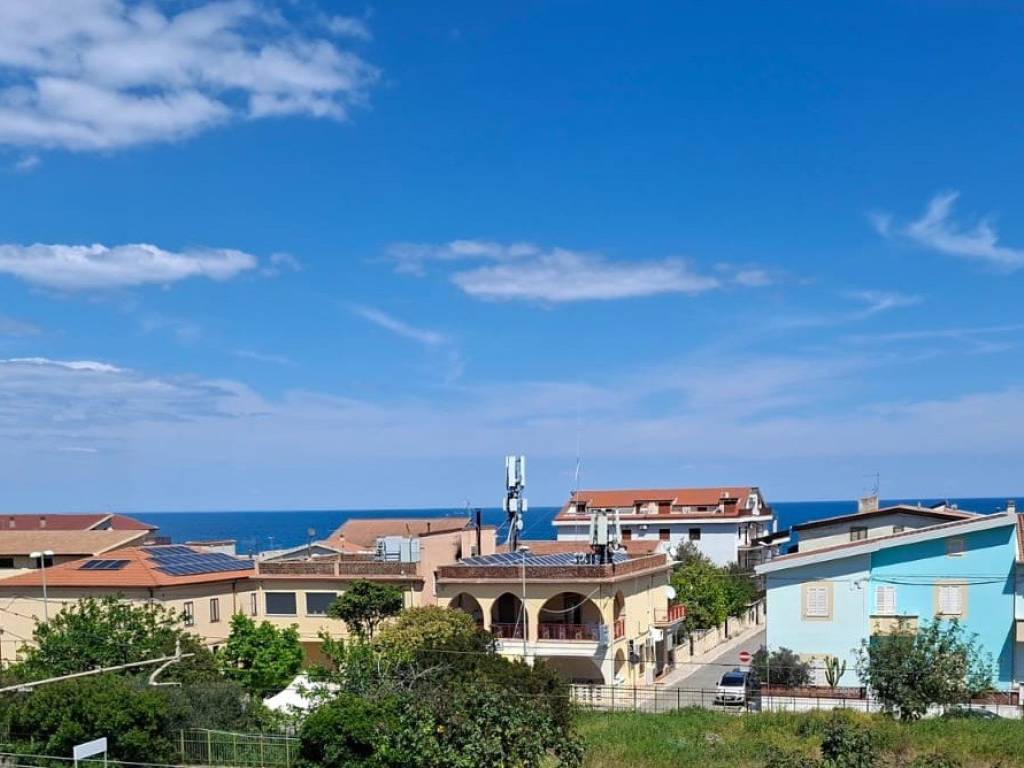appartamento in vendita a Roseto Capo Spulico in zona Borgata Marina
