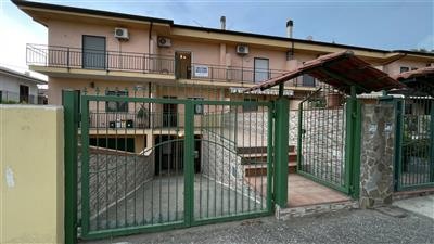 casa indipendente in vendita a Roseto Capo Spulico