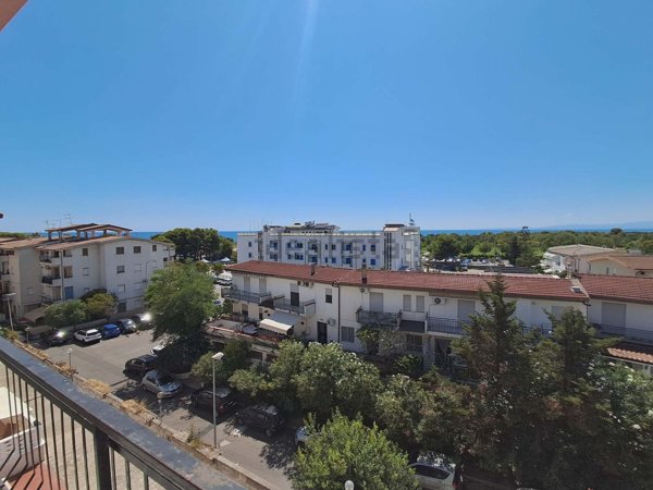 appartamento in vendita a Roseto Capo Spulico in zona Borgata Marina