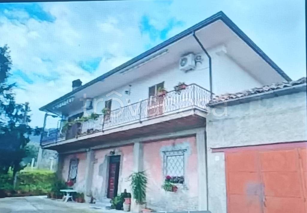 casa indipendente in vendita a Rota Greca