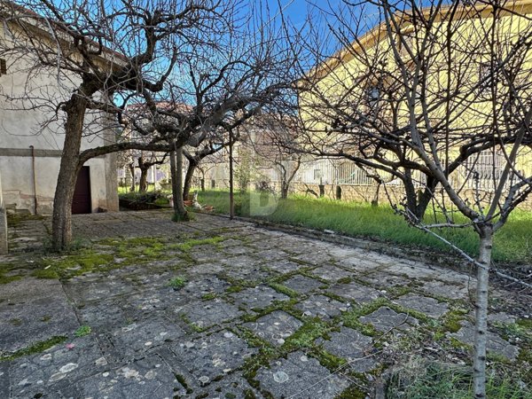 casa indipendente in vendita a Rovito