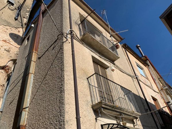 casa indipendente in vendita a Rovito