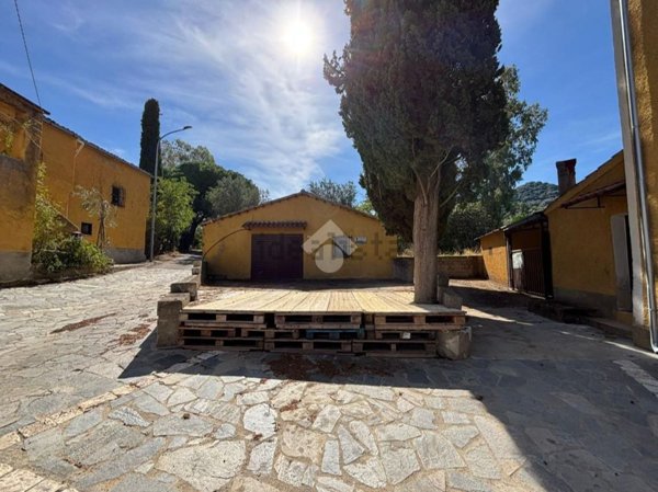 casa indipendente in vendita a San Demetrio Corone in zona Sant'Agata