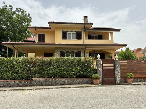 casa indipendente in vendita a San Fili