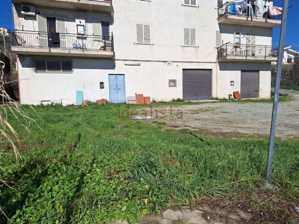 locale di sgombero in vendita a San Fili