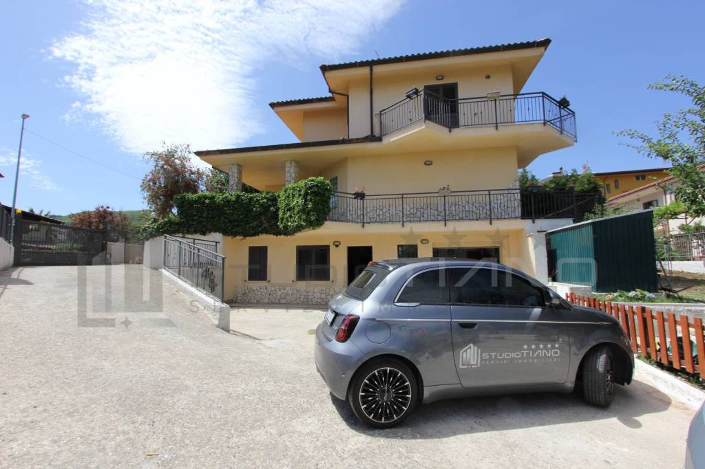 casa indipendente in vendita a San Fili in zona Frassino