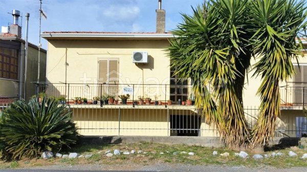 casa indipendente in vendita a Sangineto