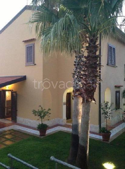 casa indipendente in vendita a Sangineto