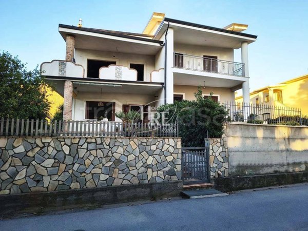 appartamento in vendita a Sangineto