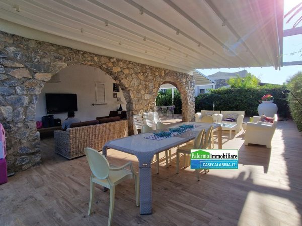 casa indipendente in vendita a Sangineto