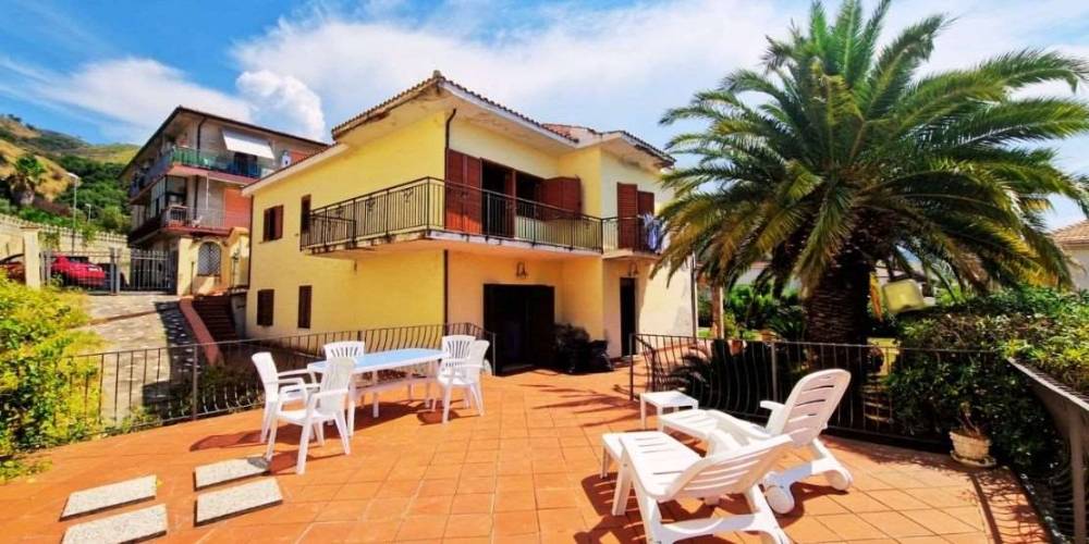 casa indipendente in vendita a Sangineto