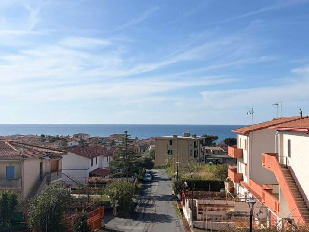 appartamento in vendita a Sangineto