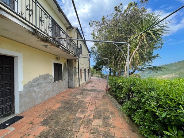 appartamento in vendita a Sangineto