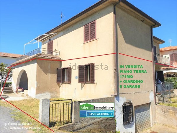 casa indipendente in vendita a Sangineto